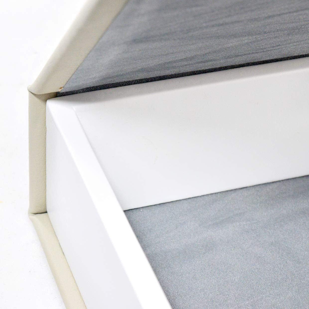 Cofanetto Portagioie in Eco Pelle Panna a Forma di Libro con Applicazione Cinque Cuori in Legno Sagomato Svuotatasche e Cofanetti Albalu Bomboniere