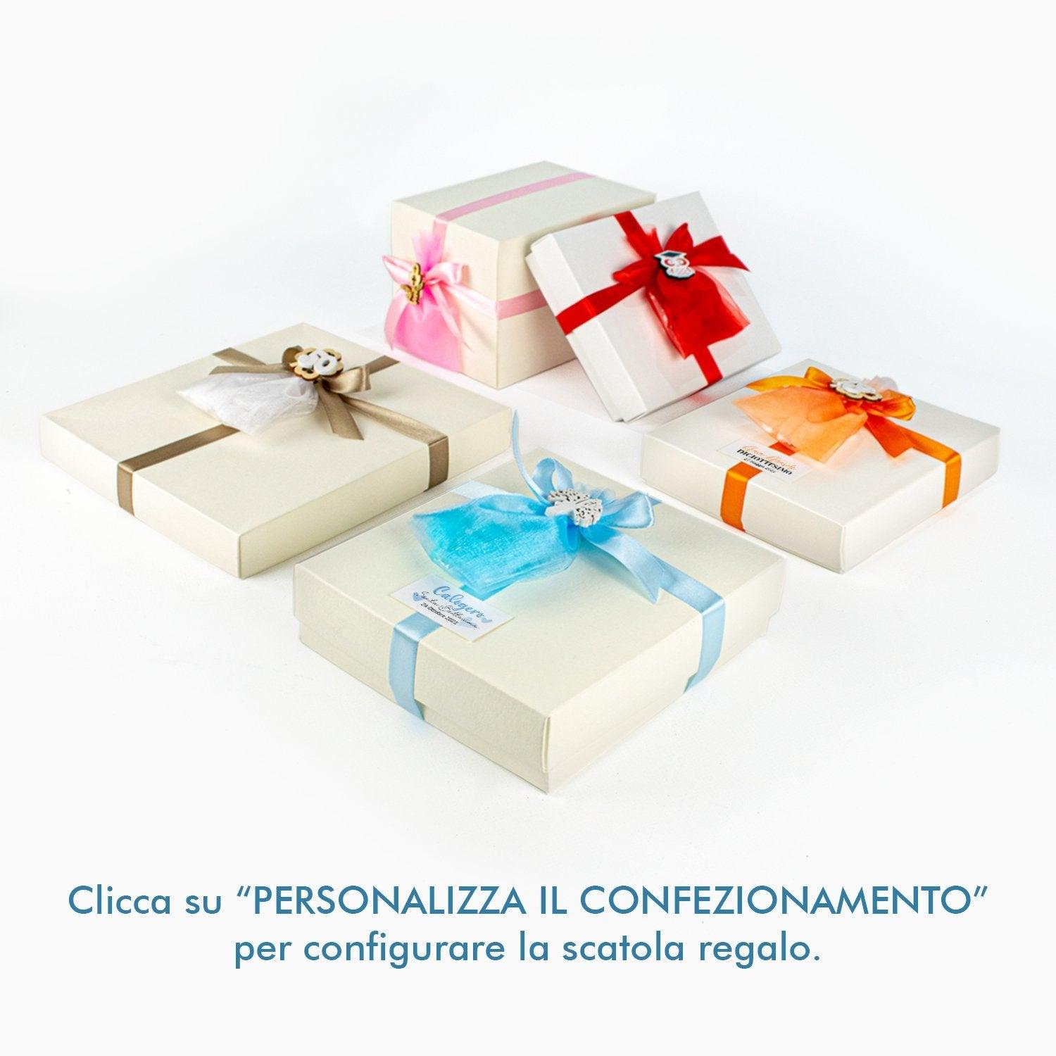 Bomboniera Profumatore Cuore Battesimo in Resina con Applicazione Ciuccio Profumatori Albalu Bomboniere