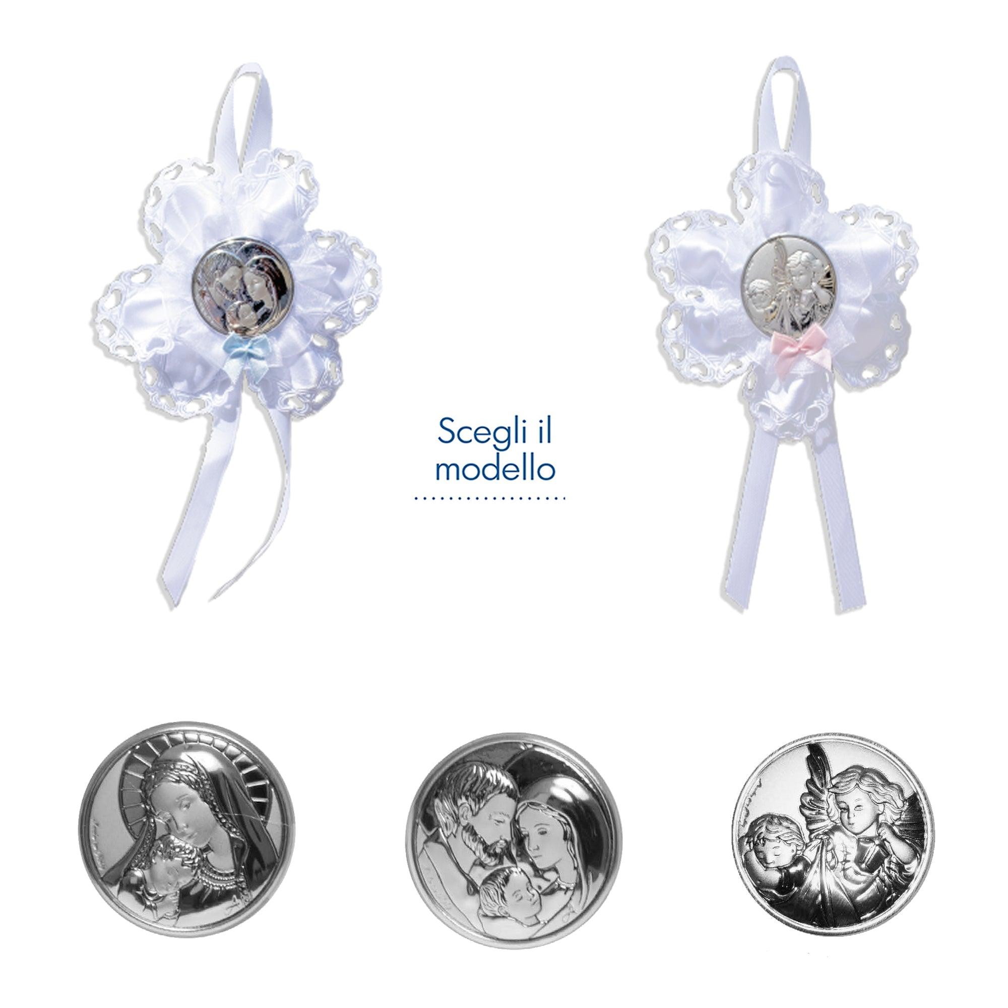 Sopraculla Bianco con fiocco Celeste o Rosa con Placchetta Sacra in Argento Laminato e Carillon Sopraculla e Nastrini Albalu Bomboniere